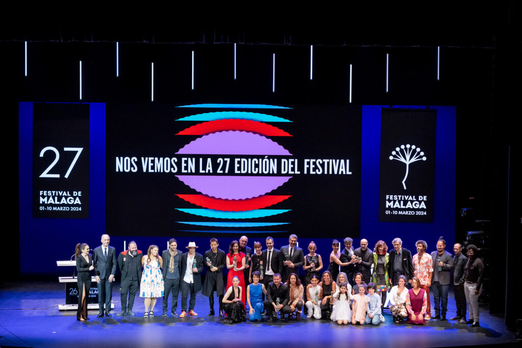 foto familia premiados foto de clausura festival de Malaga